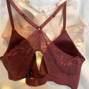 Set of 2 sexy back lace bras! NWOT!